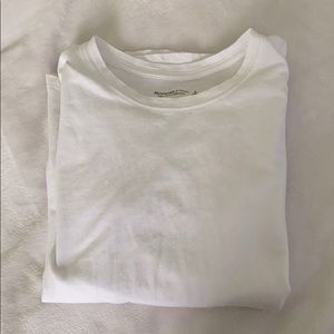 Abercrombie white Crew t shirt size S